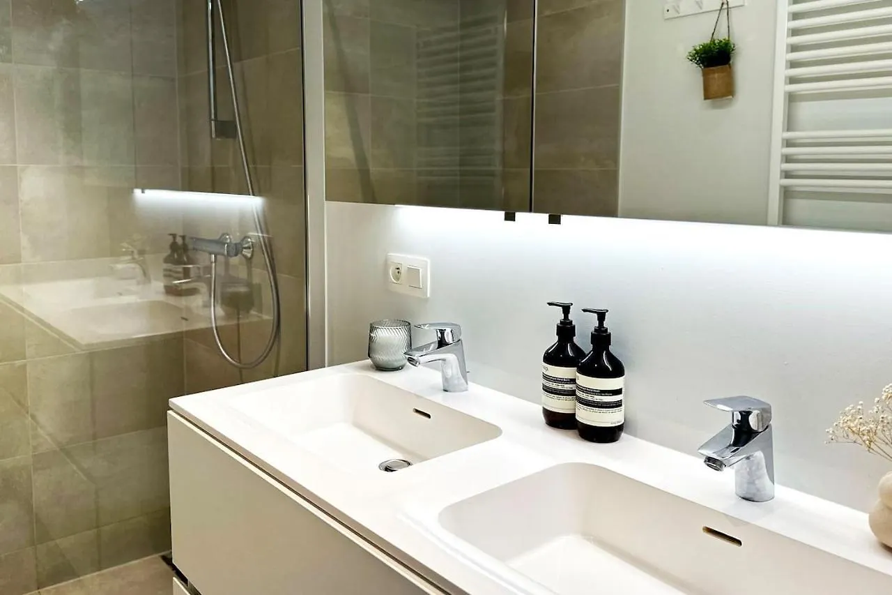 Brand New, Luxury & Spacious Apartment 安特卫普